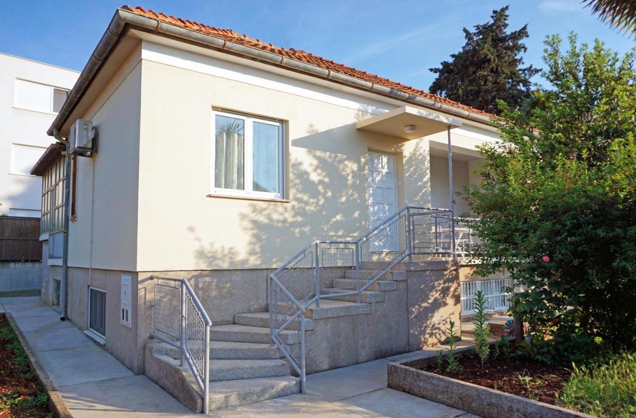 Apartment Nena Zadar Bagian luar foto